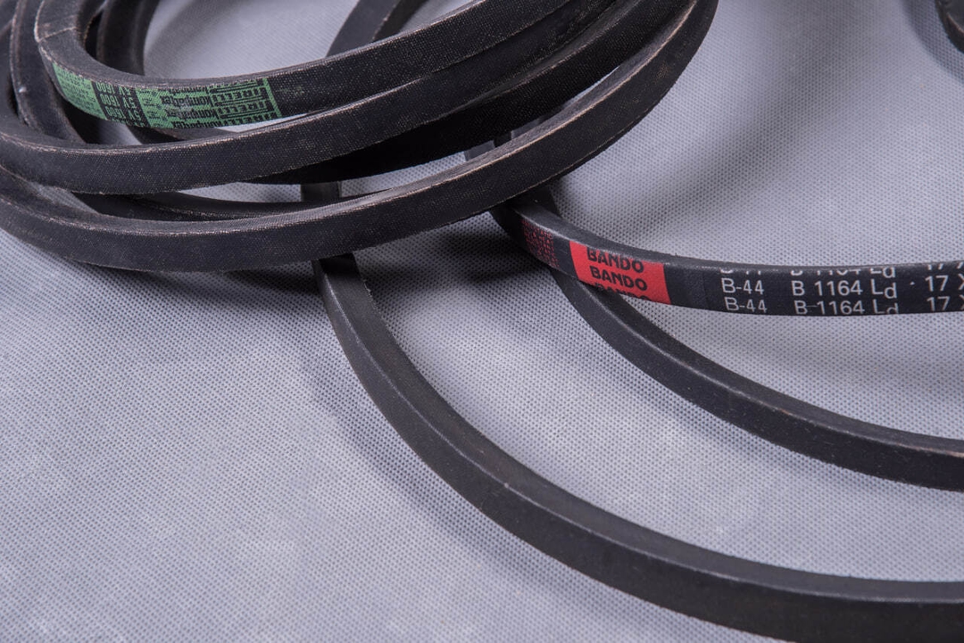 Клиновый ремень B-44